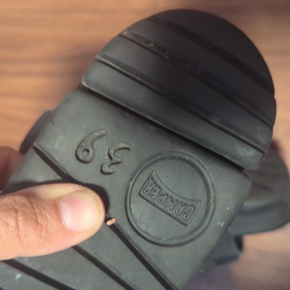 Camper Black Sandals - Picture 10 of 10